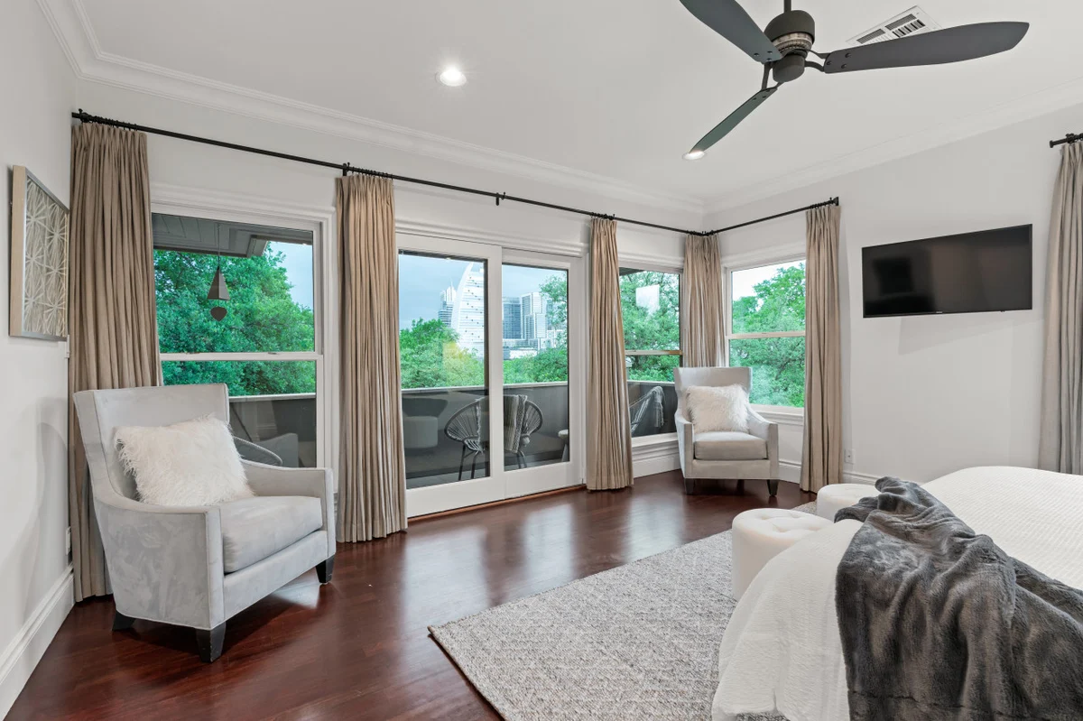 Downtown Retreat: sleeps 24 : 2 Pools/Spas : Gyms : Game Rooms : Fire Pit #35