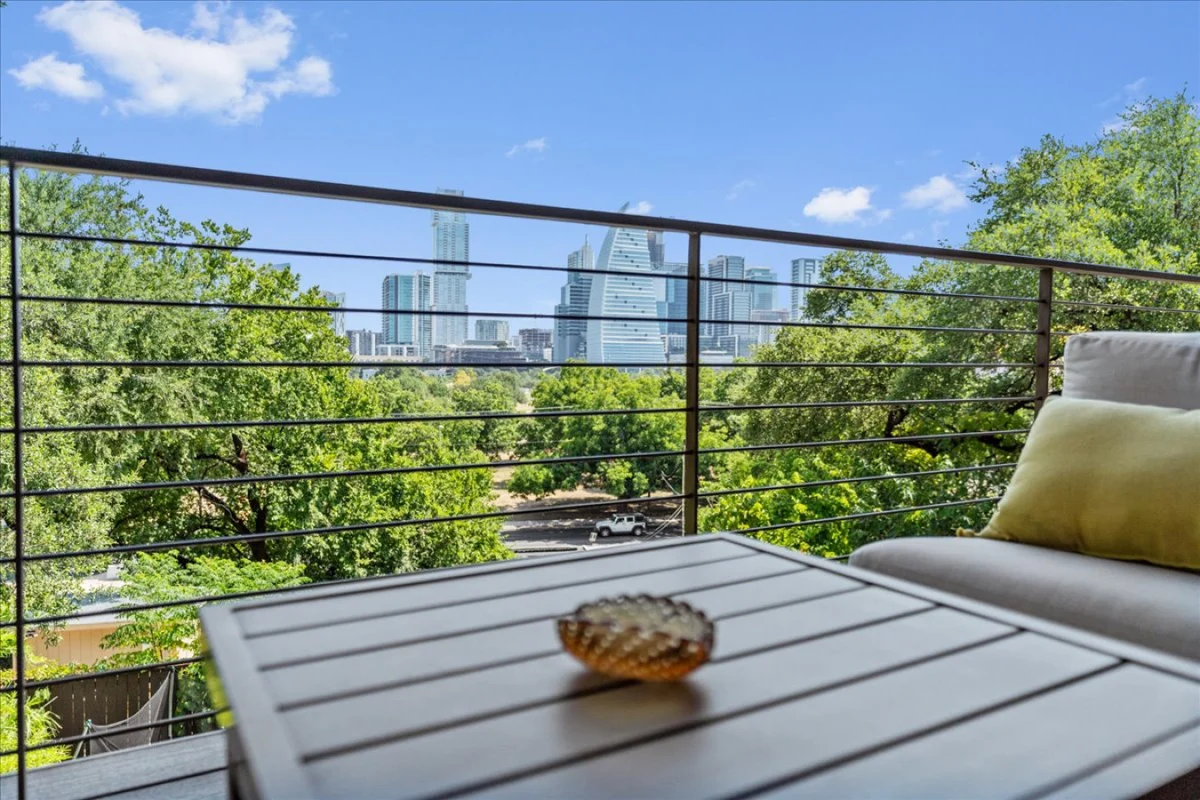 Downtown Retreat: sleeps 24 : 2 Pools/Spas : Gyms : Game Rooms : Fire Pit #57