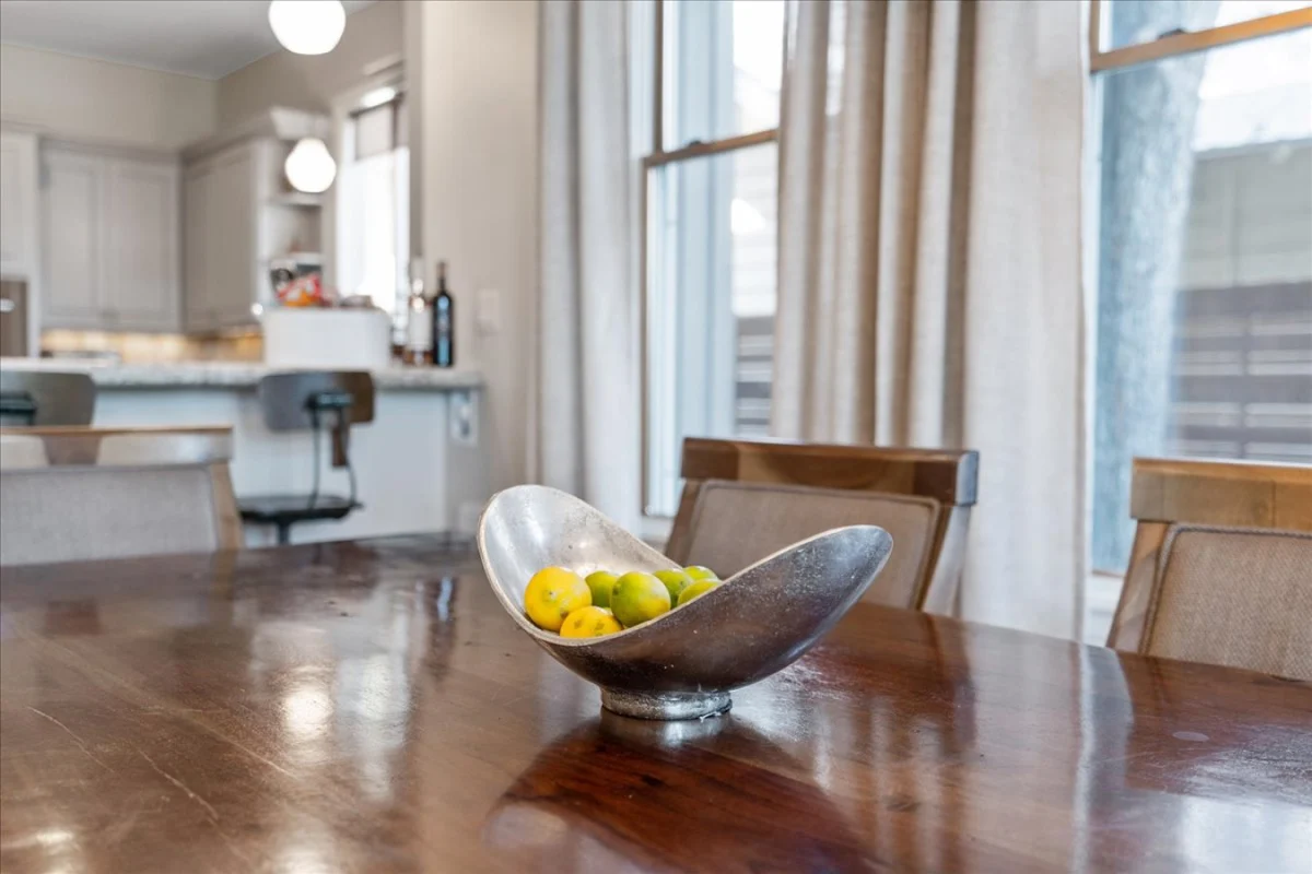 Downtown Retreat: sleeps 24 : 2 Pools/Spas : Gyms : Game Rooms : Fire Pit #99