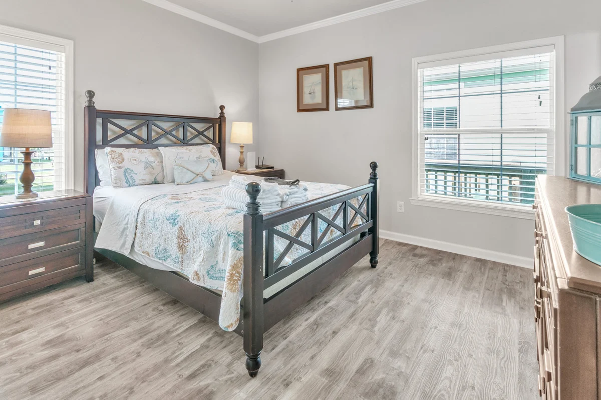 A'Bout Time Beach Retreat Steps from beach Golf cart property photo 4