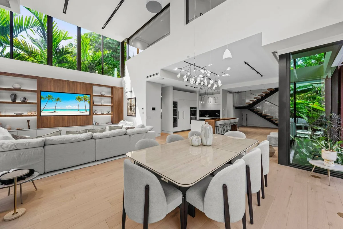 Modern Beach Villa w/ Rooftop Jacuzzi & Pool #17