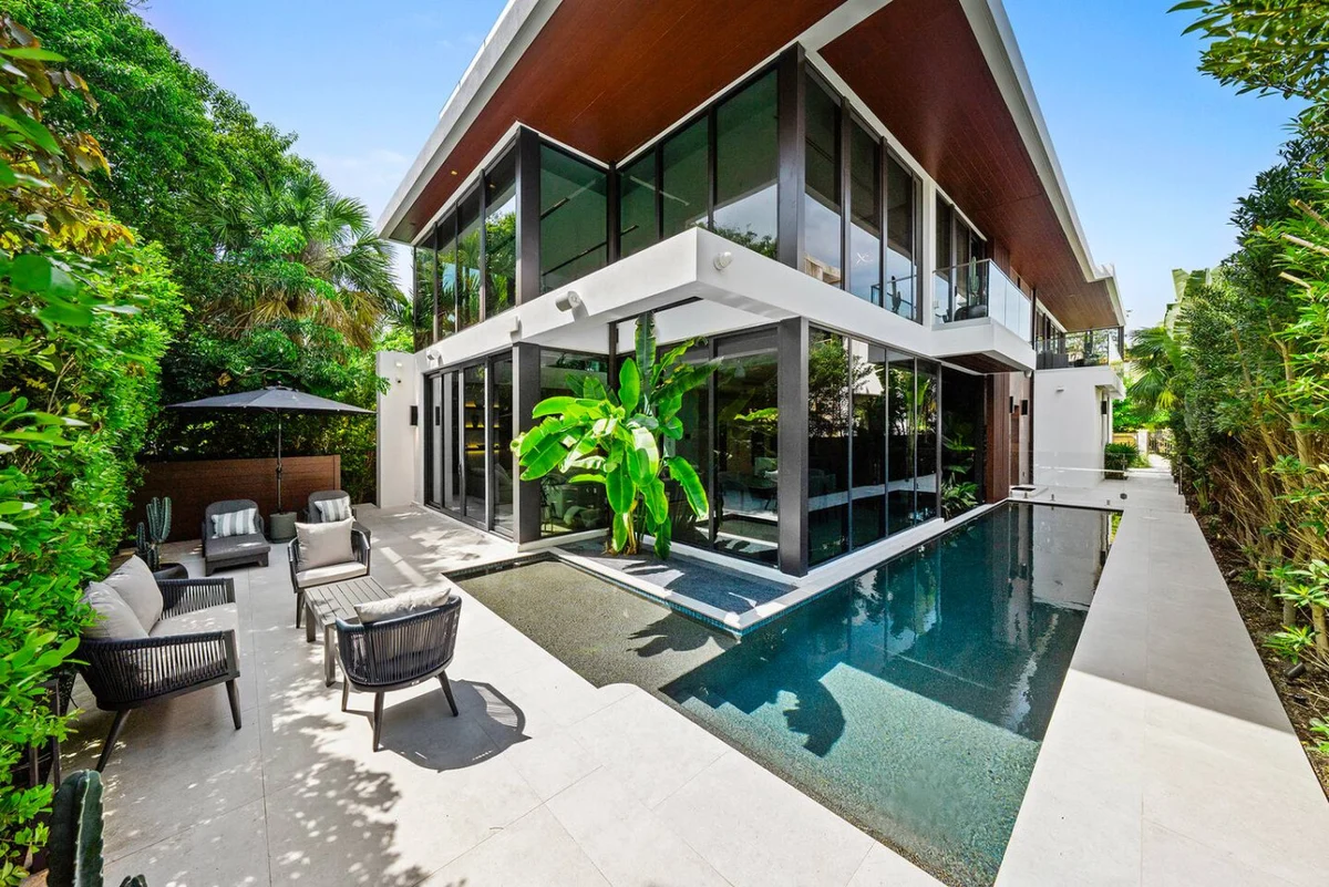 Modern Beach Villa w/ Rooftop Jacuzzi & Pool #46