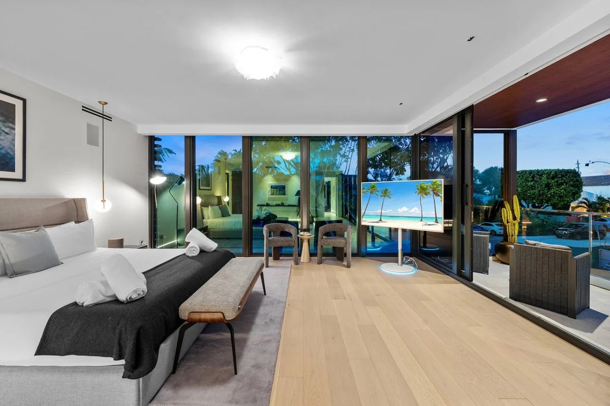 Modern Beach Villa w/ Rooftop Jacuzzi & Pool #13