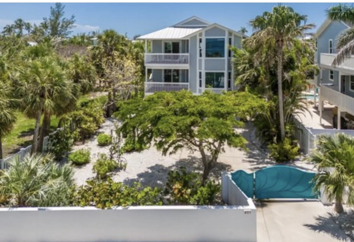 Sandcastle • Beach Steps • Heated Pool • Golf Cart & Island Gear #3