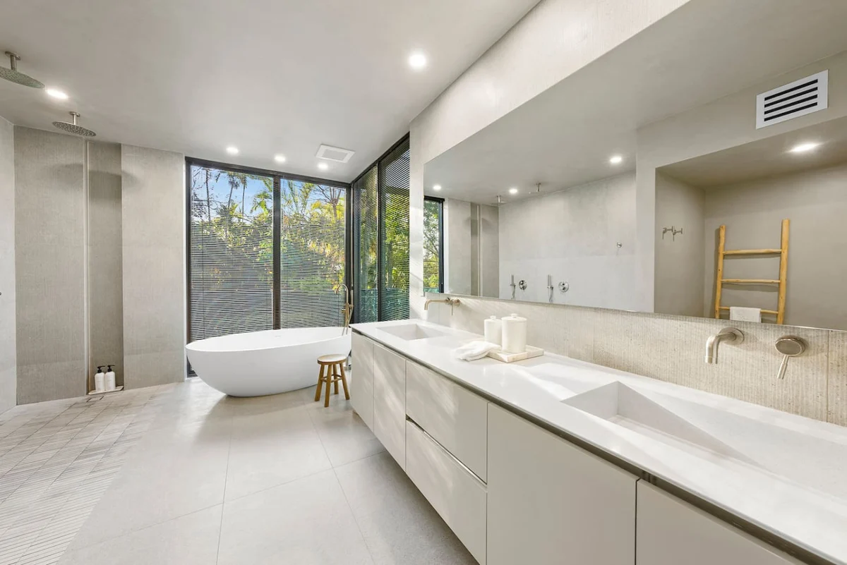 Modern Villa w Pool + Spacious Outdoor Living #11