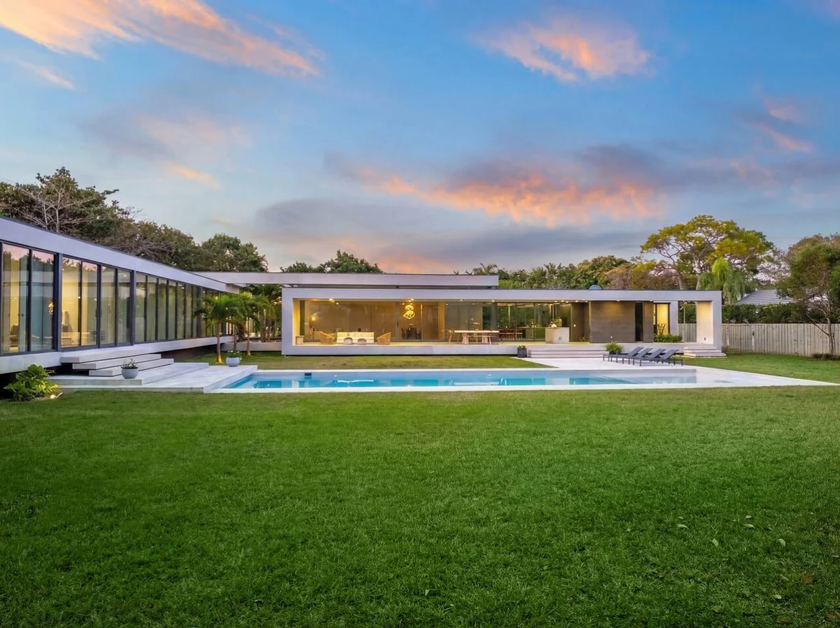 Modern Villa w Pool + Spacious Outdoor Living #2
