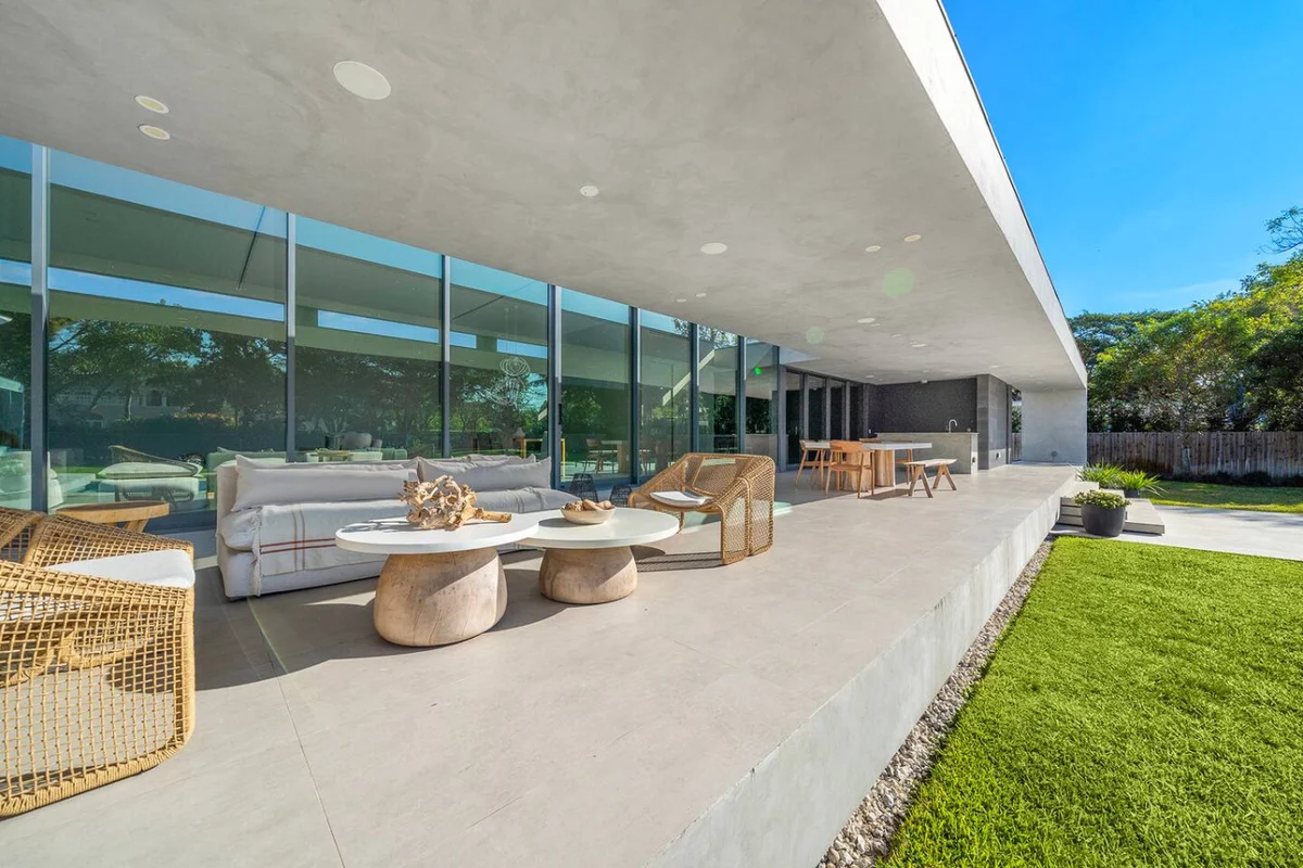 Modern Villa w Pool + Spacious Outdoor Living #12