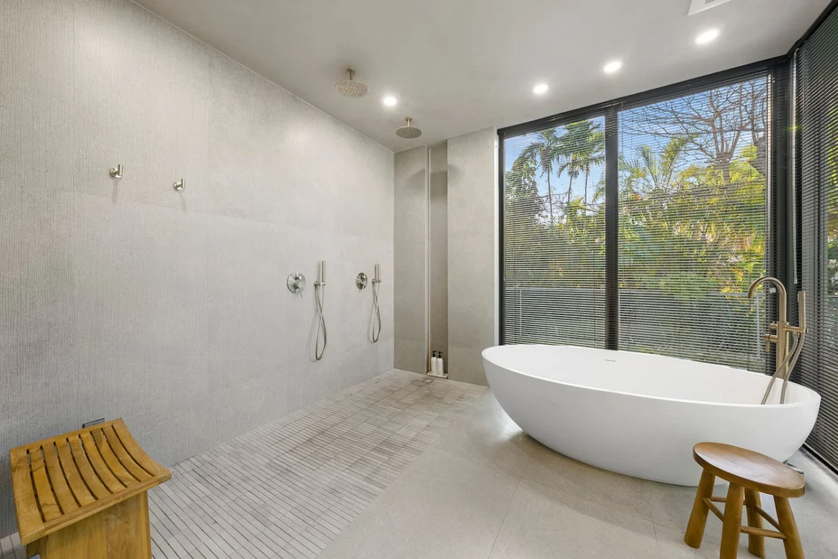 Modern Villa w Pool + Spacious Outdoor Living #31