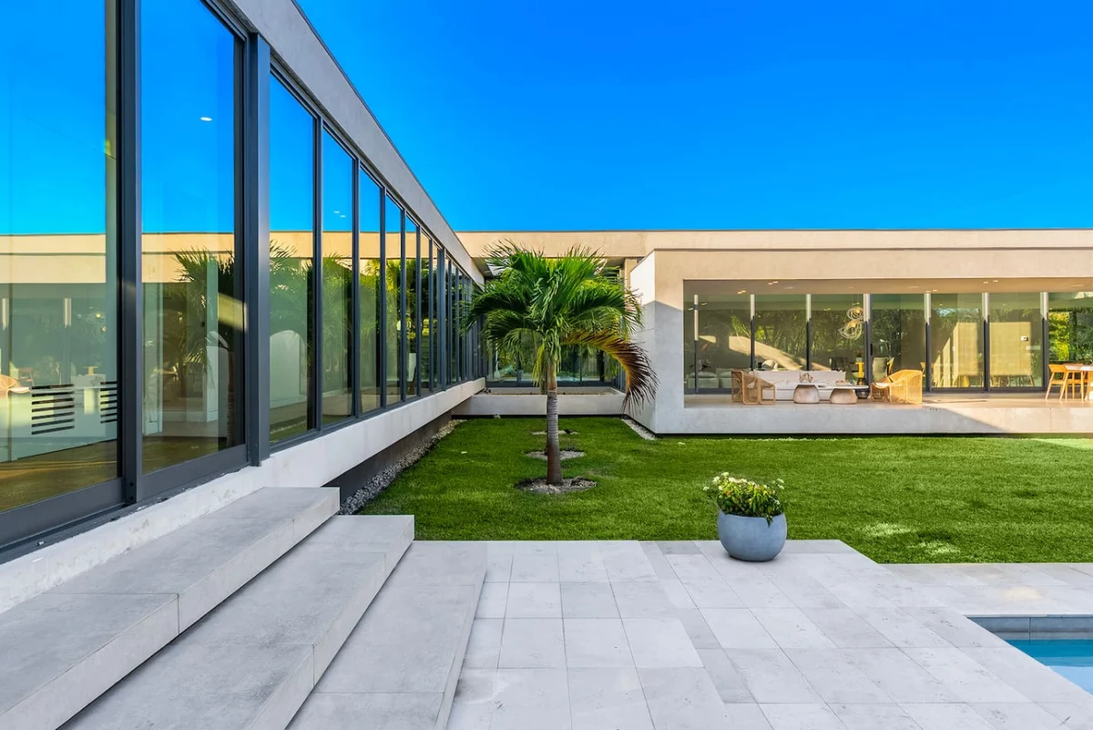 Modern Villa w Pool + Spacious Outdoor Living #46