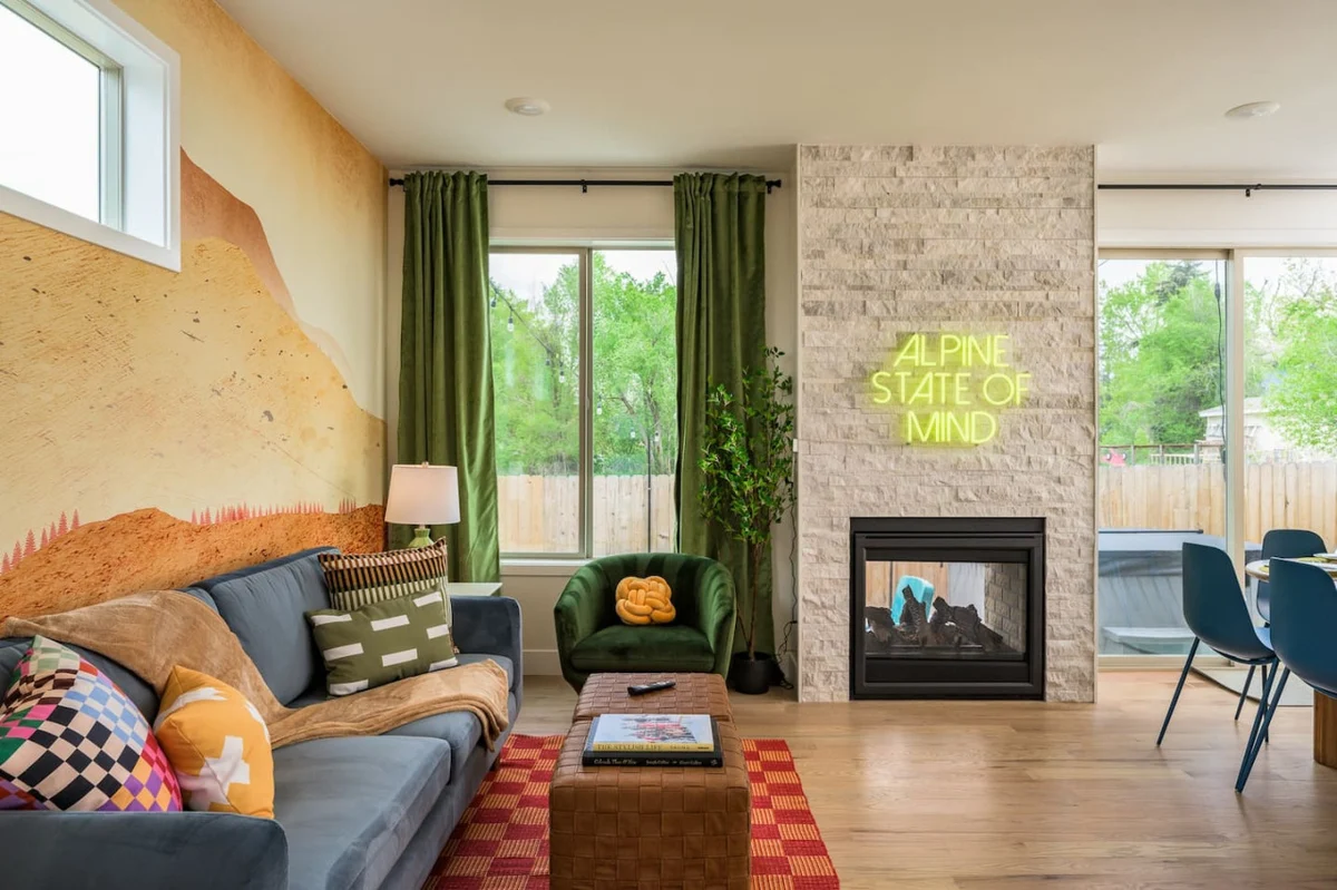 Home in Denver property photo 2