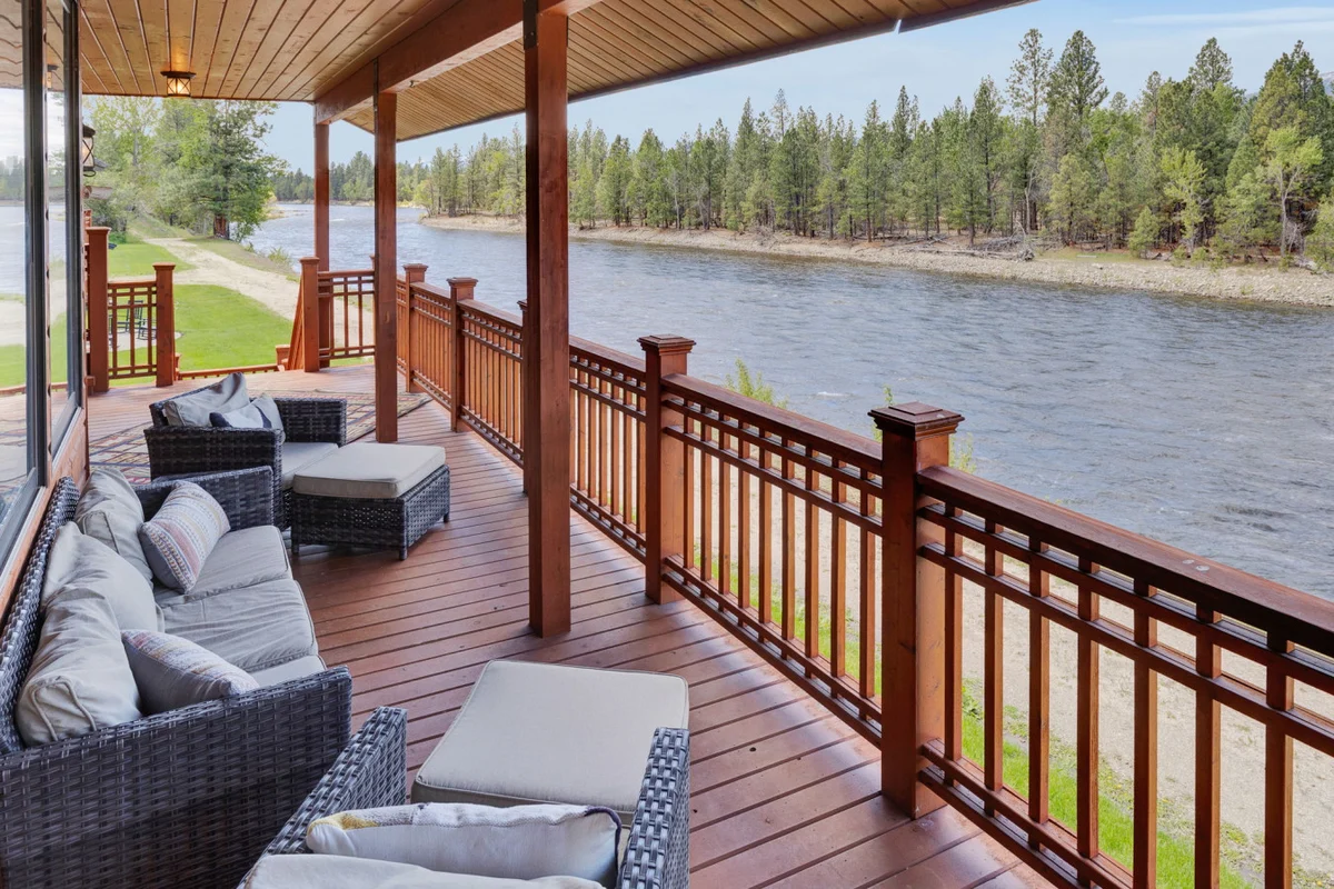 Legacy Collection: Riverfront Lodge property photo 3