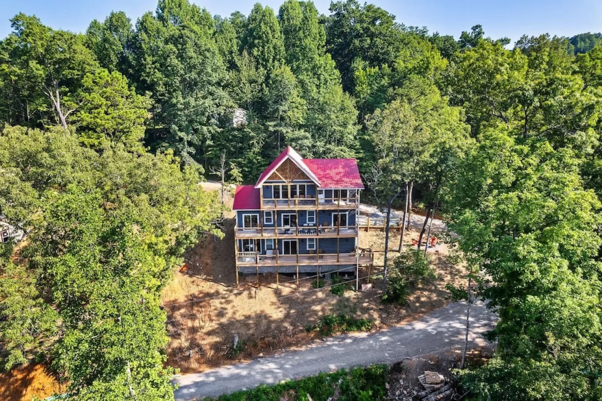 Home in Gatlinburg property photo 4
