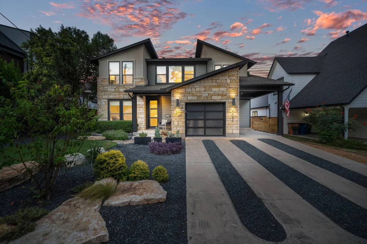 Zilker Homes | 2 Pools, Hot Tub, Fire Pits | Sleeps 18 #6