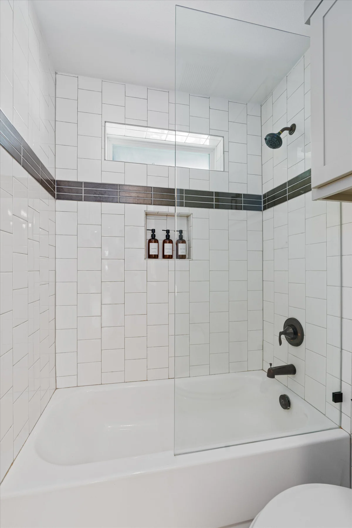 Zilker Homes | 2 Pools, Hot Tub, Fire Pits | Sleeps 18 #11
