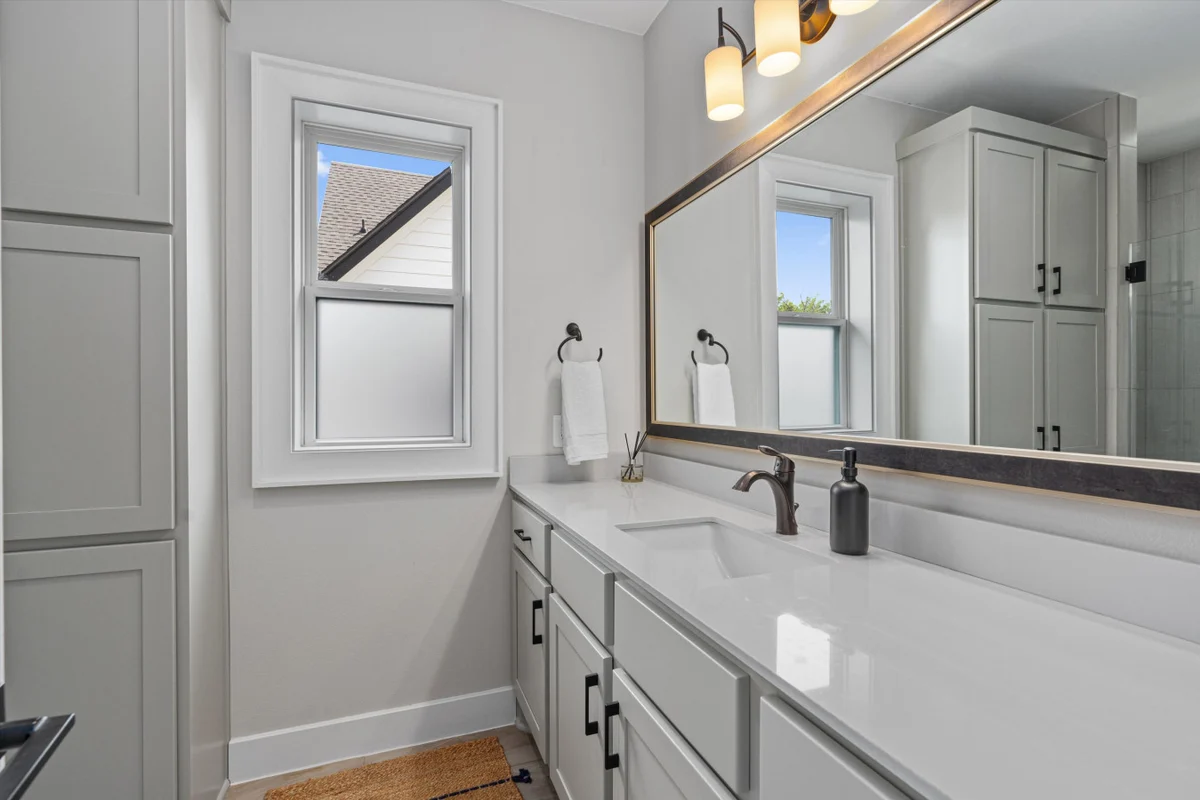 Zilker Homes | 2 Pools, Hot Tub, Fire Pits | Sleeps 18 #23