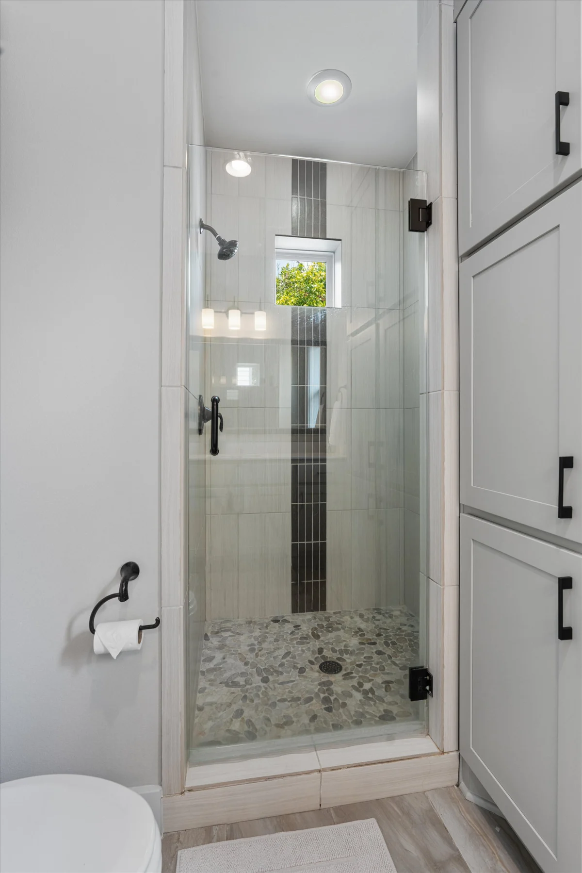 Zilker Homes | 2 Pools, Hot Tub, Fire Pits | Sleeps 18 #133