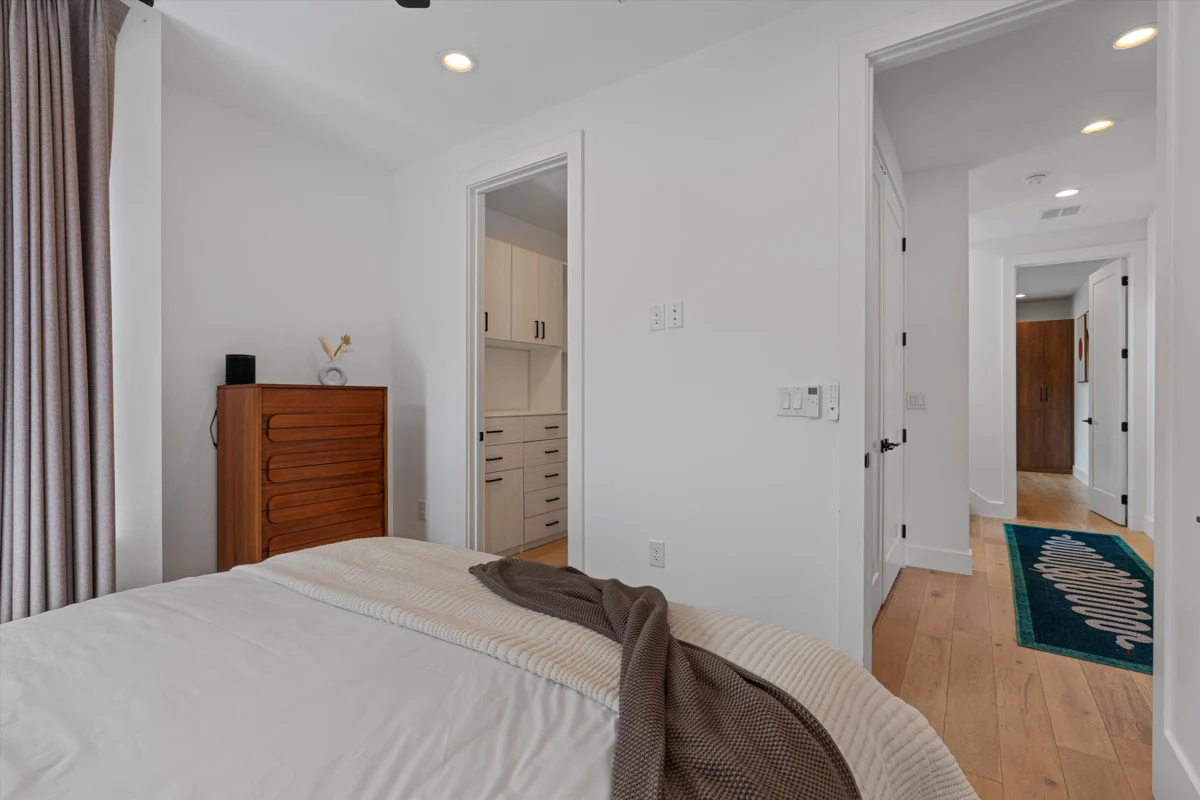 Zilker Homes | 2 Pools, Hot Tub, Fire Pits | Sleeps 18 #129