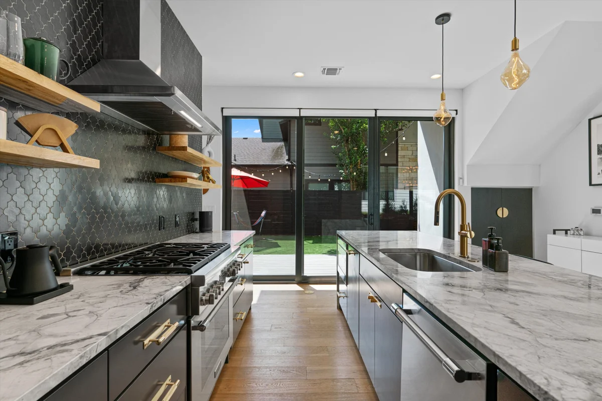 Zilker Homes | 2 Pools, Hot Tub, Fire Pits | Sleeps 18 #90