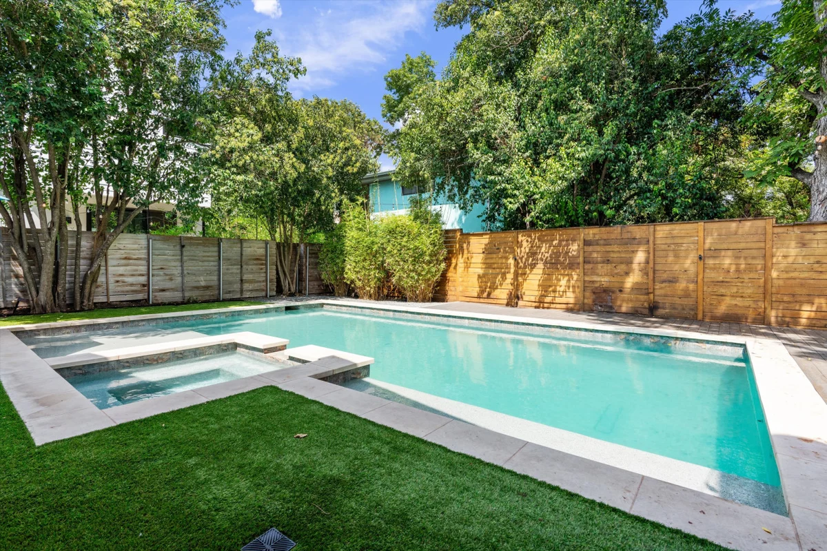 Zilker Homes | 2 Pools, Hot Tub, Fire Pits | Sleeps 18 #57