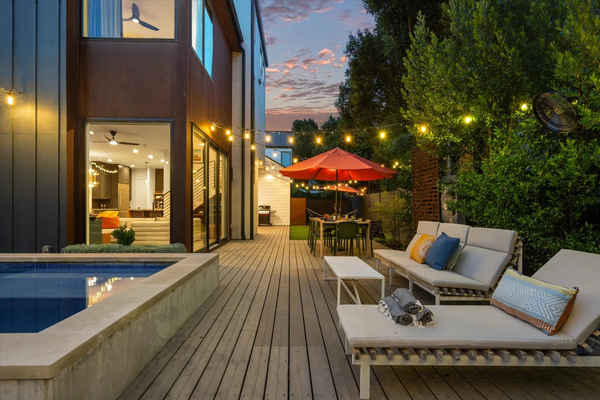 Zilker Homes | 2 Pools, Hot Tub, Fire Pits | Sleeps 18 #194