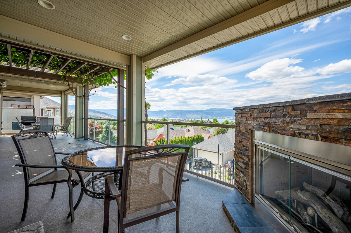 Home in Kelowna property photo 5
