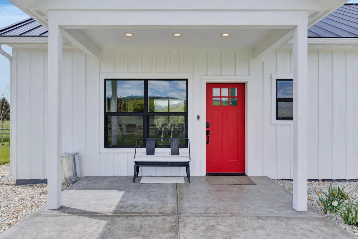 Mountain View Modern Farmhouse property photo 5