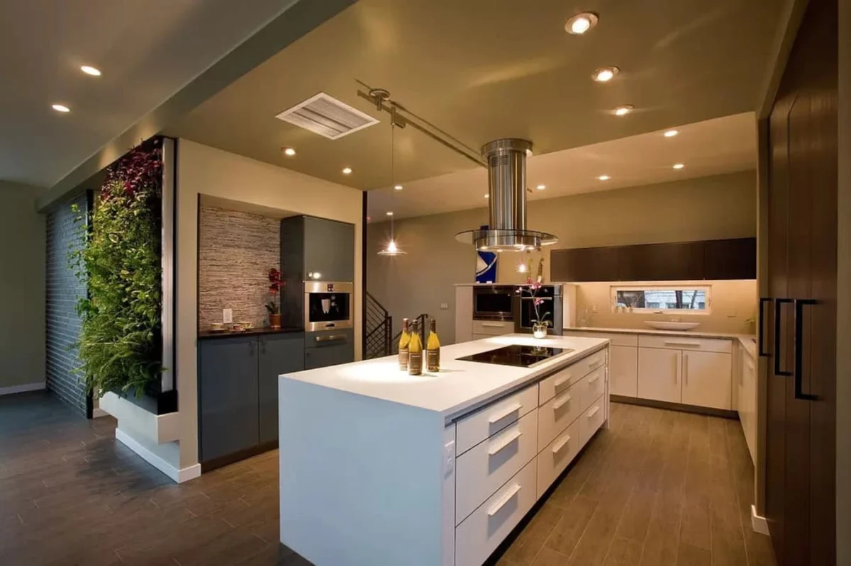 Home in Denver property photo 3