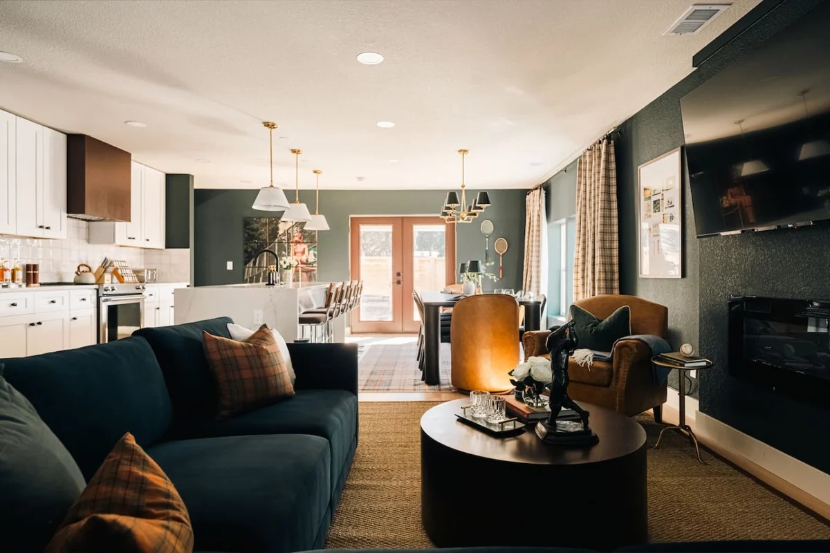 Home in Denver property photo 3