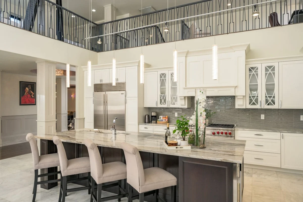 Home in Denver property photo 2