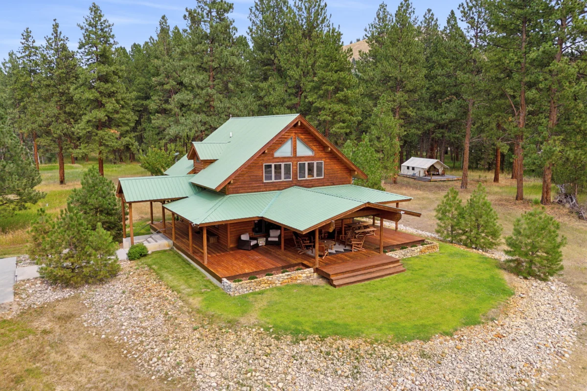 River Bend Lodge property photo 4