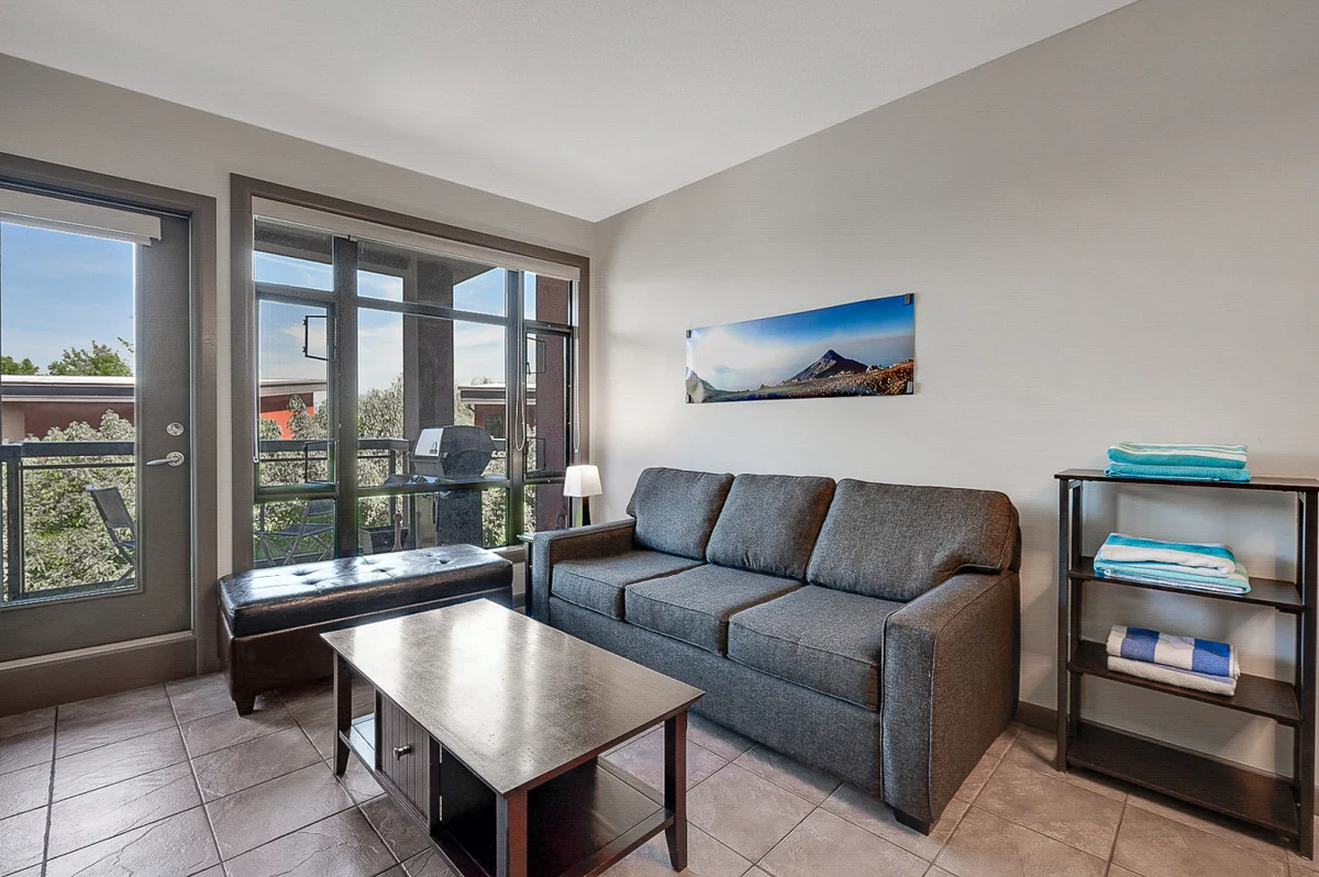 Home in Kelowna property photo 5