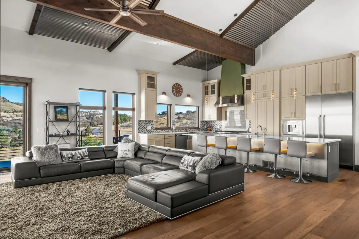 Home in Denver property photo 4