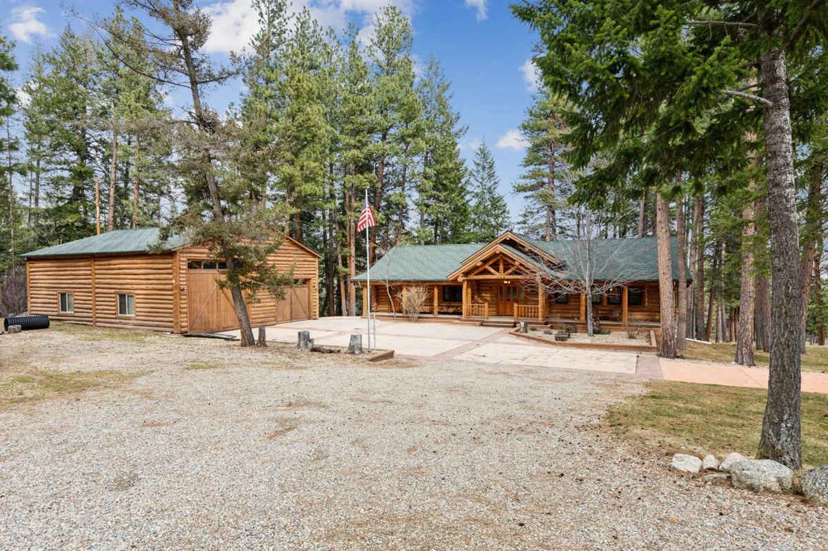 Sweathouse Creek Lodge property photo 5