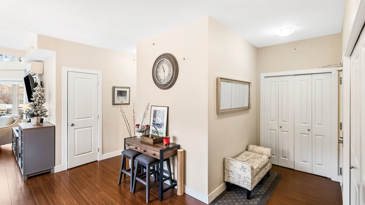 Home in West Kelowna property photo 3