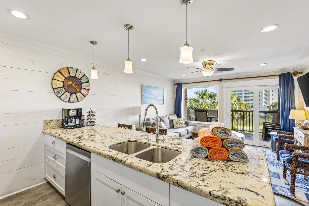 Oceanview Condo Heated Pool Panoramic Balcony Views property photo 2