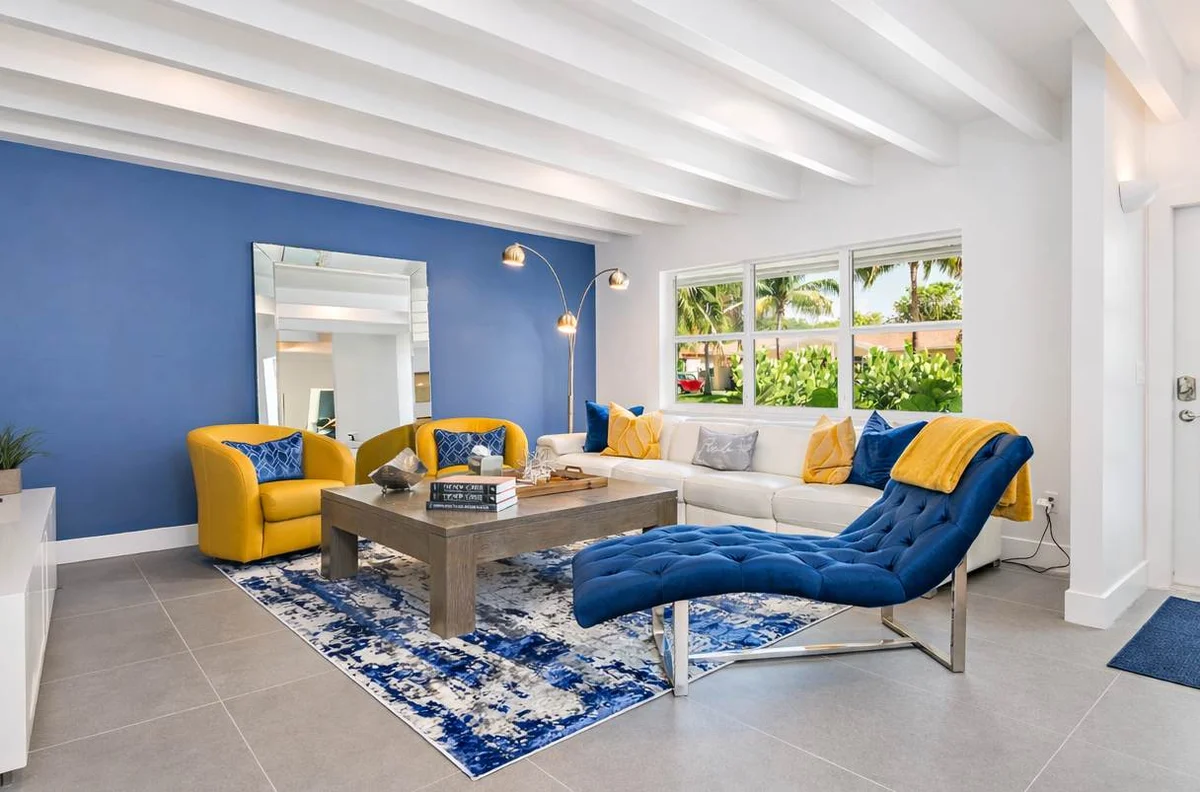 Home in West Palm Beach property photo 2
