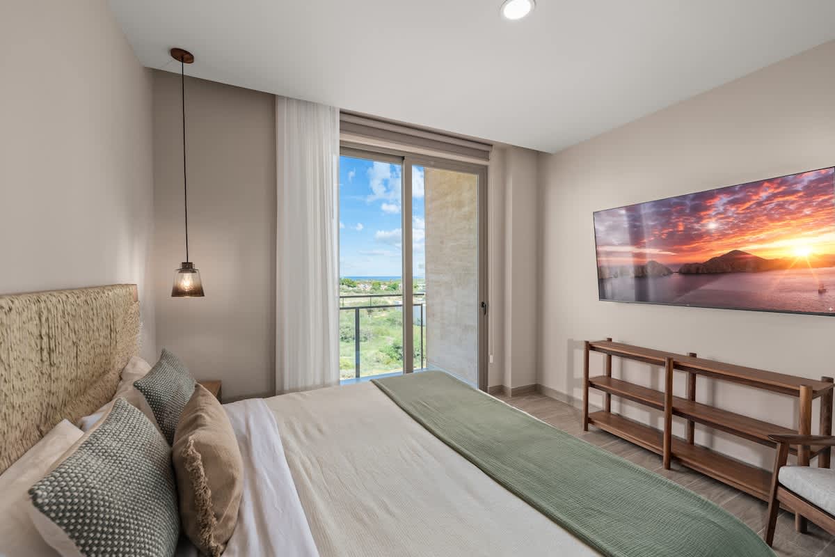 Las Arenas Tides property photo 4