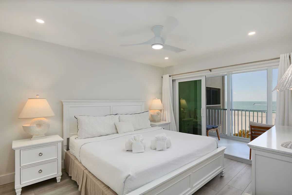 Condo in Sanibel property photo 4