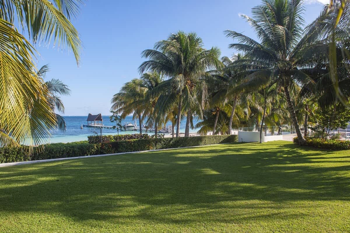 Wander Cancun Beach #37