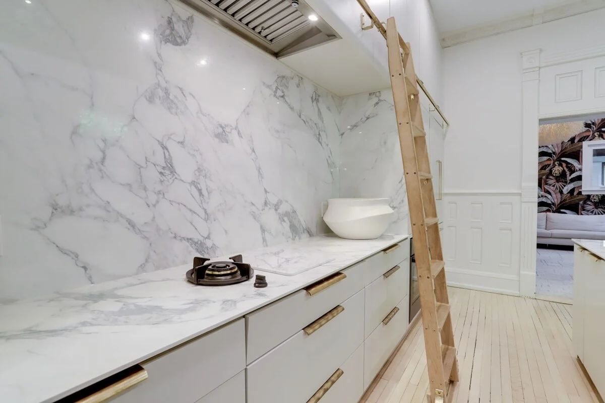 Apartment in District of Columbia property photo 5