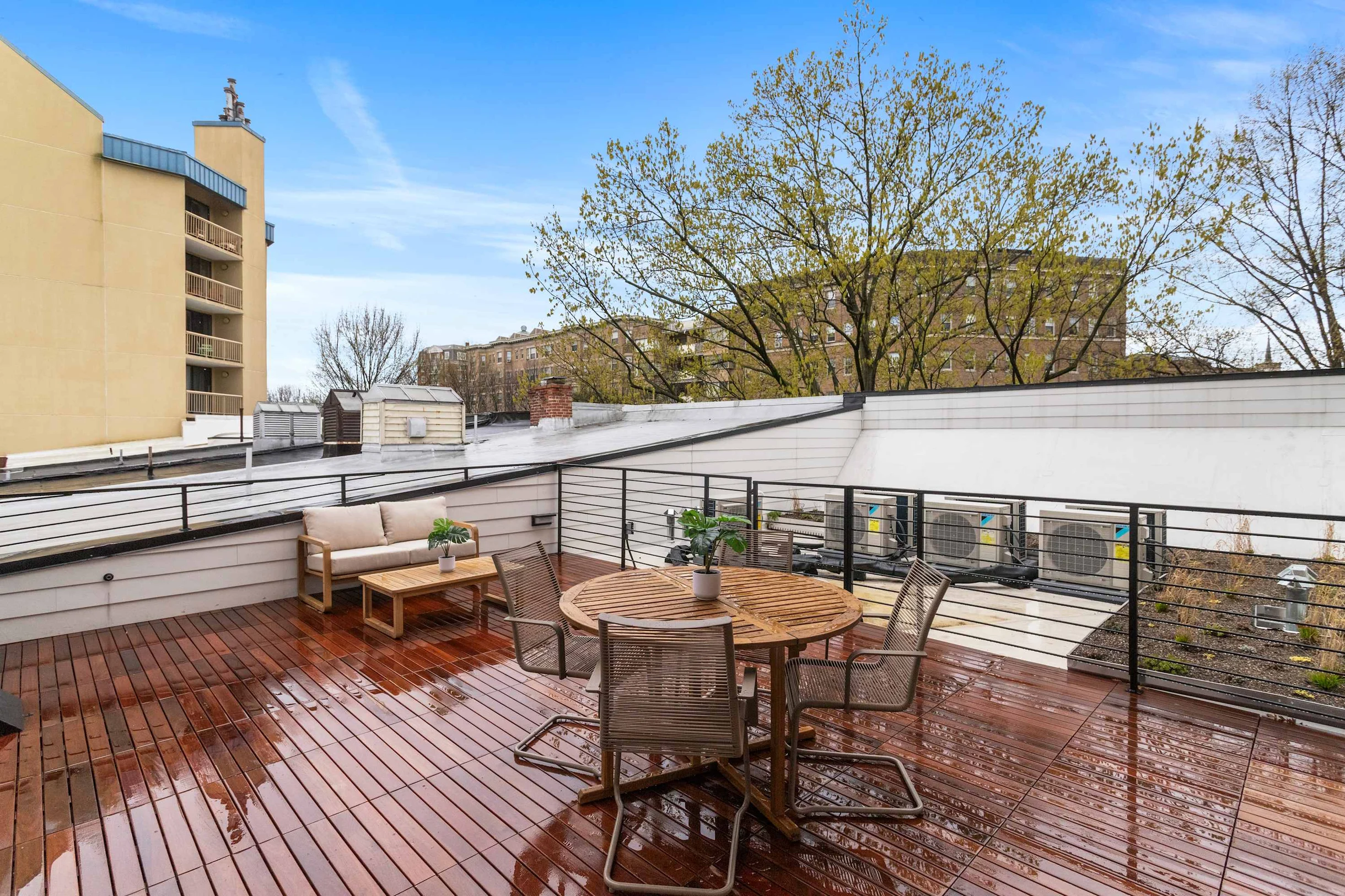 Apartment in District of Columbia property photo 1