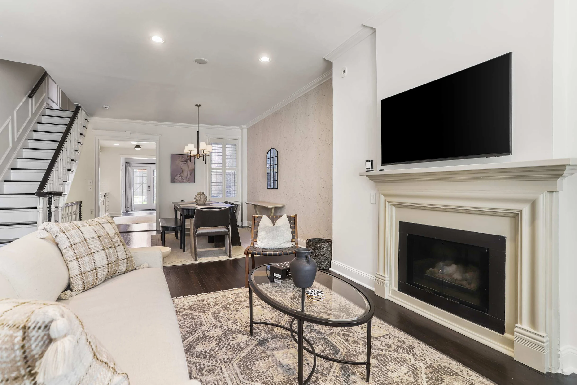 Apartment in District of Columbia property photo 5