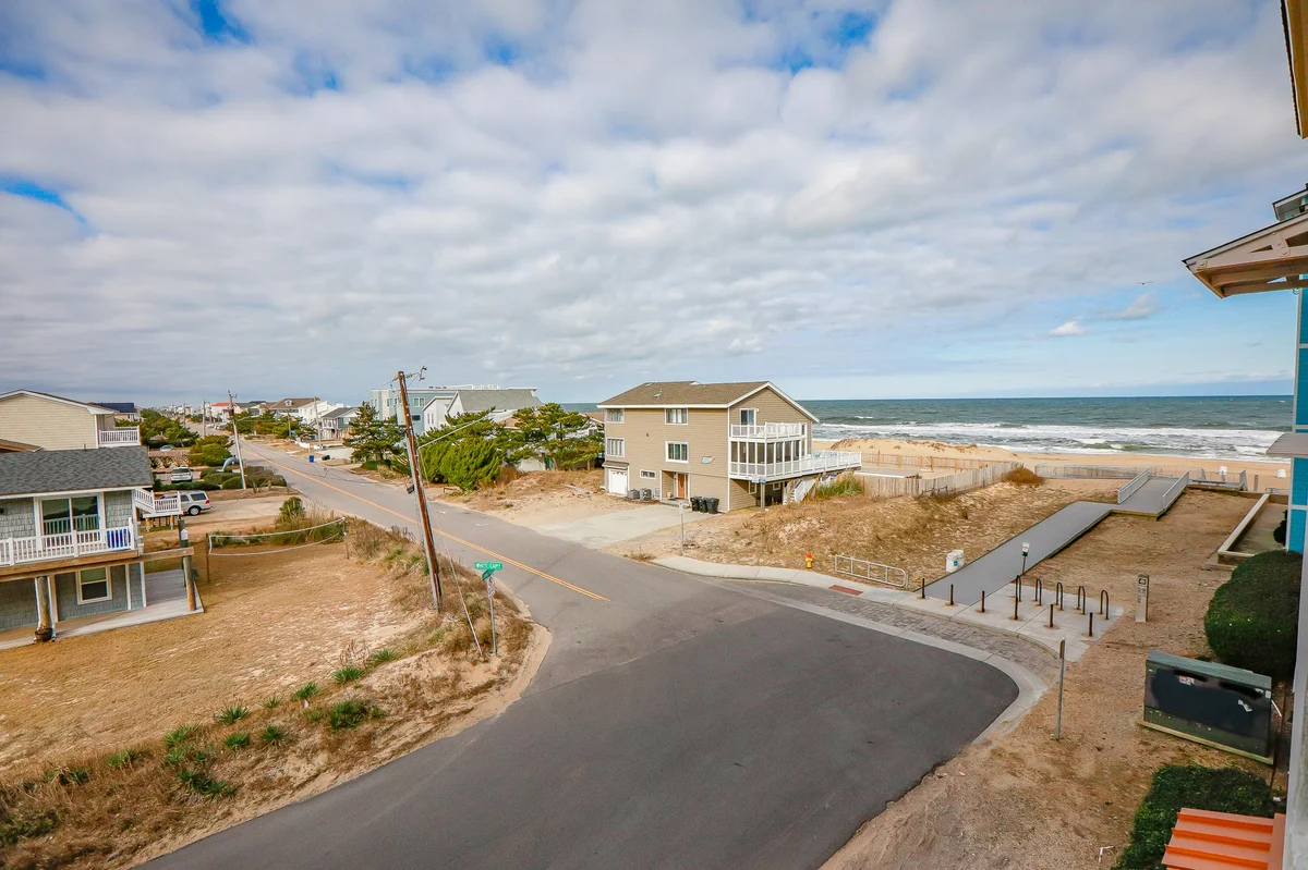 Apartment in Virginia Beach property photo 2