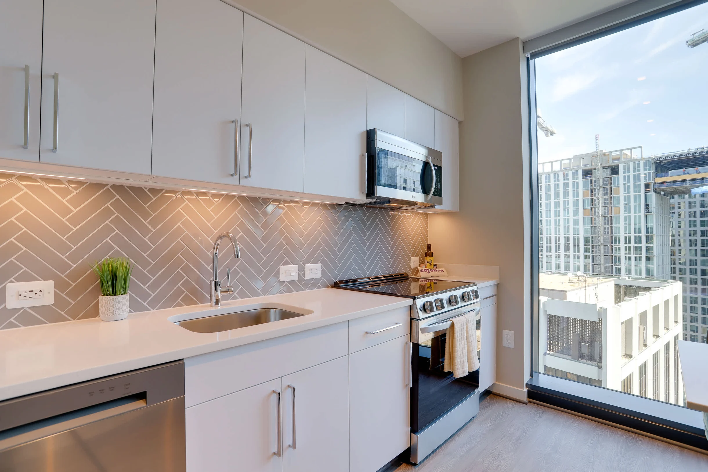 Apartment in Arlington property photo 5