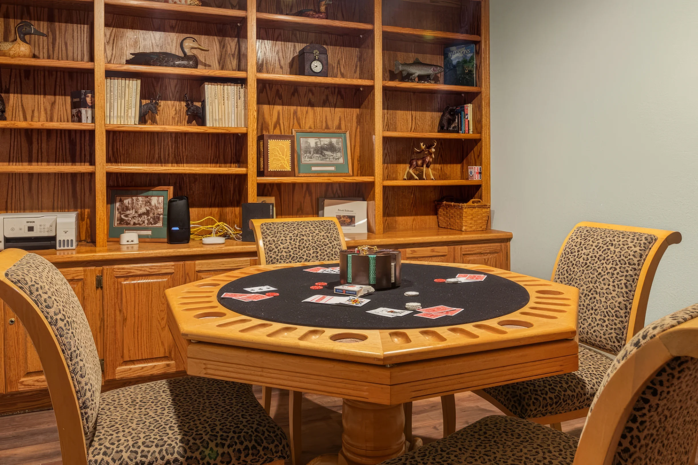 Roaring Lion Luxury Lodge| Lake Views & Hot tub #14