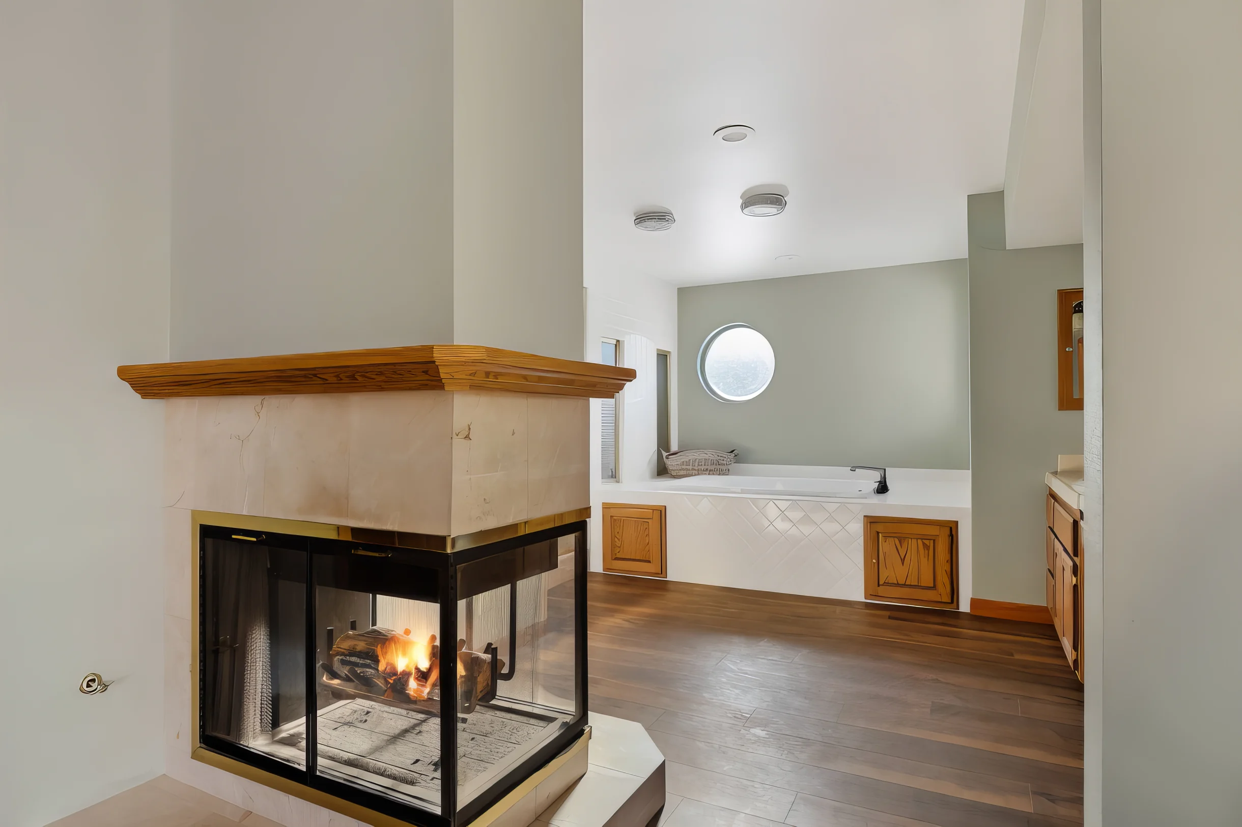 Roaring Lion Luxury Lodge| Lake Views & Hot tub #32
