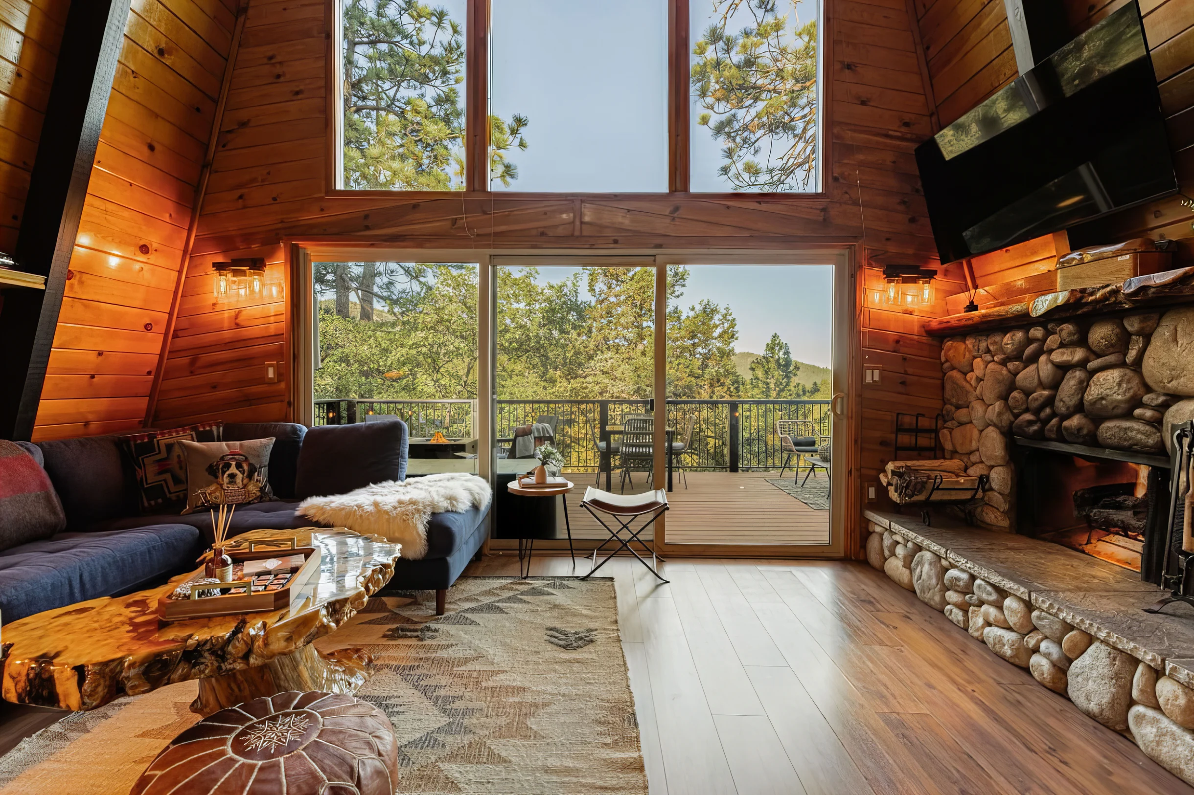 Cozy A-Frame vibes w. Lake & Ski views, AC #3