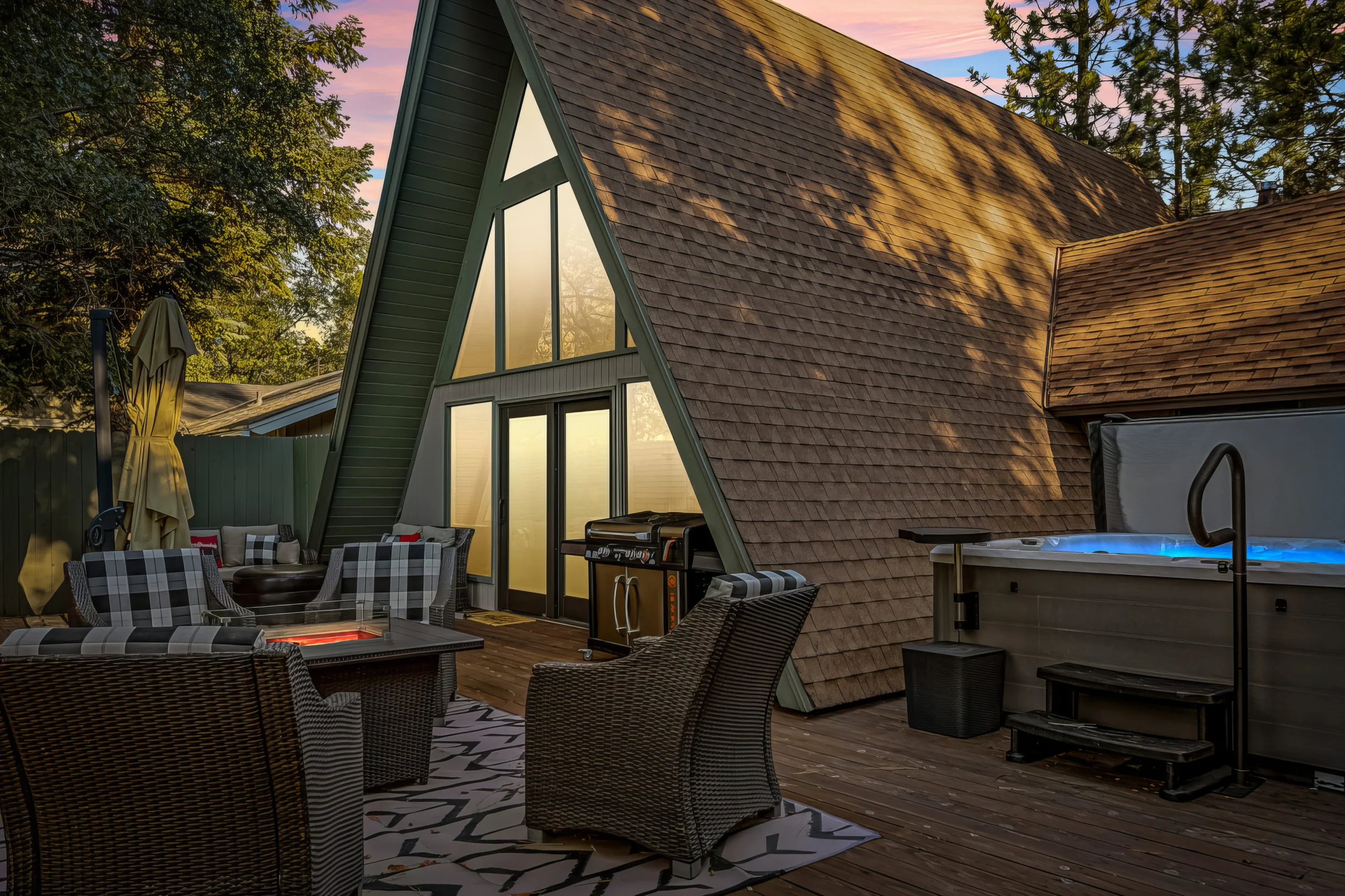 Treehouse Cottage A-Frame + Games + Spa + BBQ #31