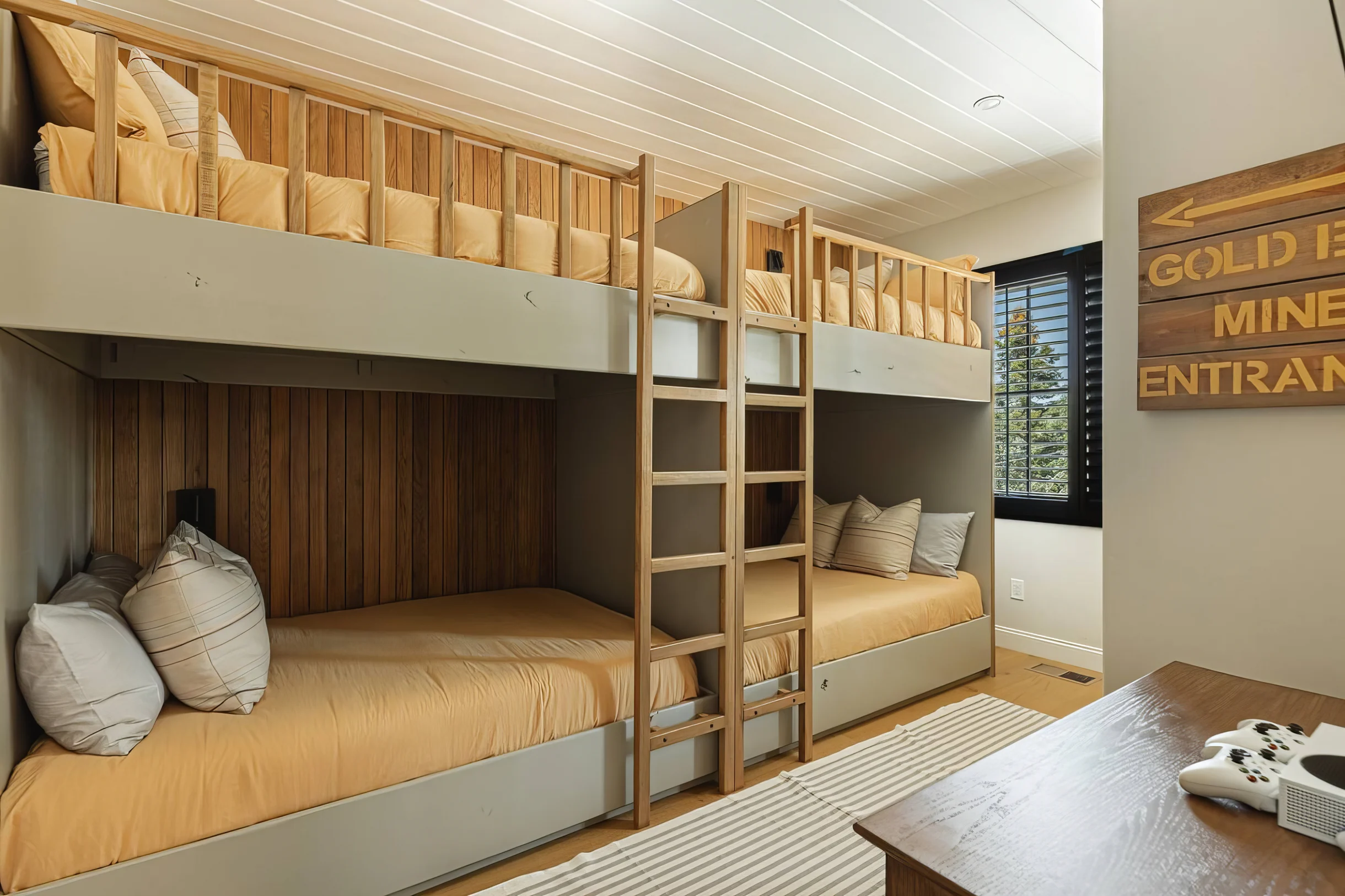 Custom Lux Cabin, Lake Views, Spa & Game Room #5