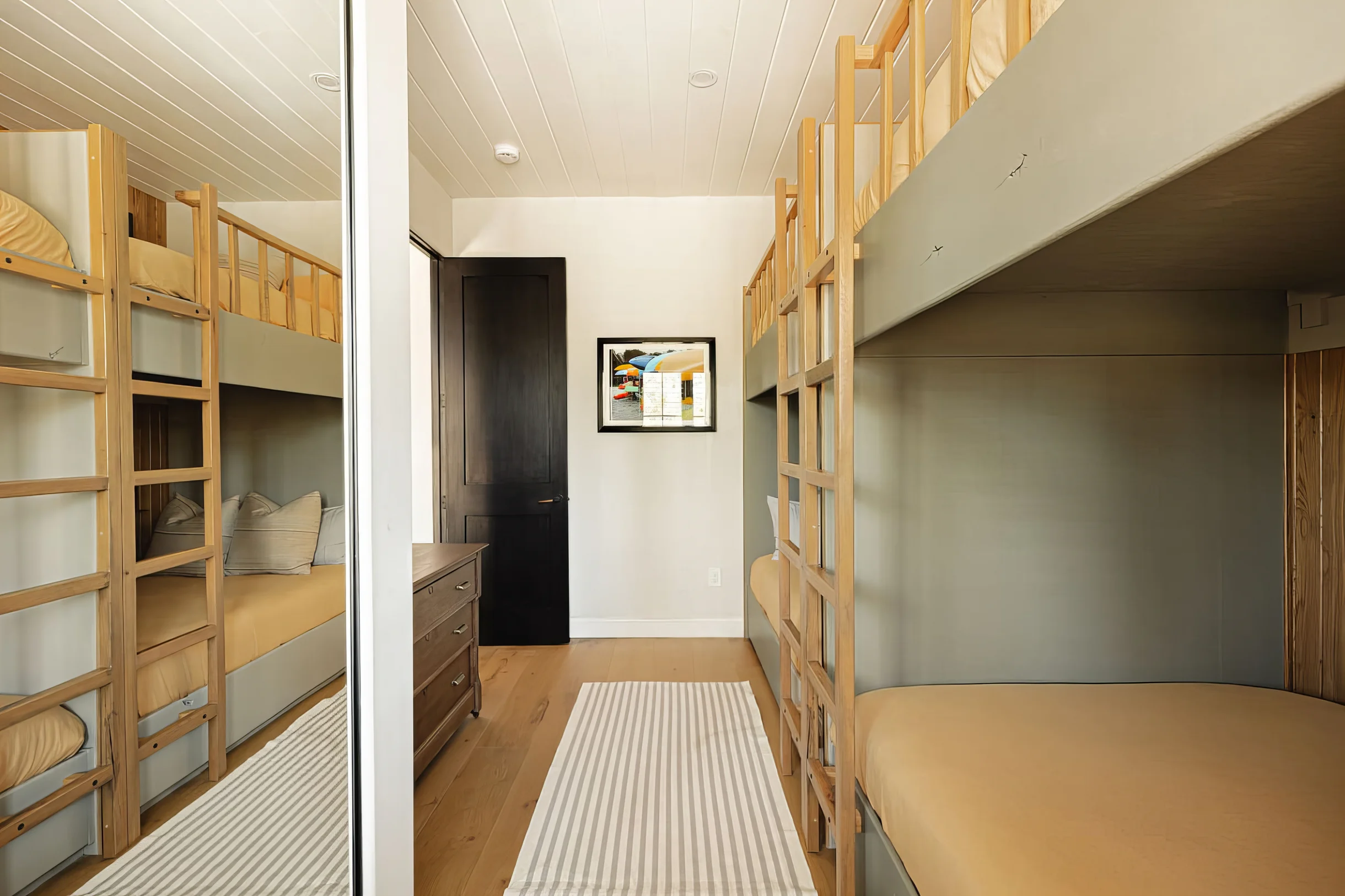 Custom Lux Cabin, Lake Views, Spa & Game Room #17